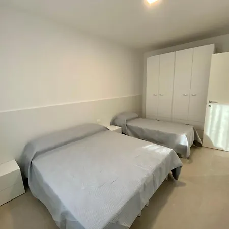 Cozy 300 M From The Sea Apartment *