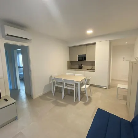 Apartment Cozy 300 M From The Sea